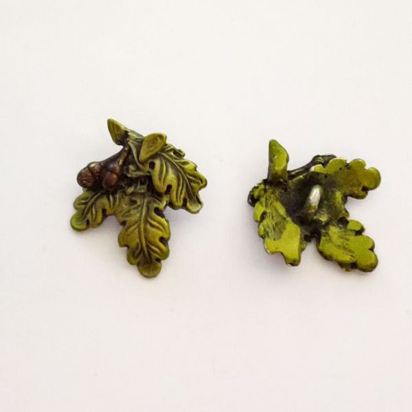Tin/grønfarvet Egeblad med agern metalknap - 23 mm